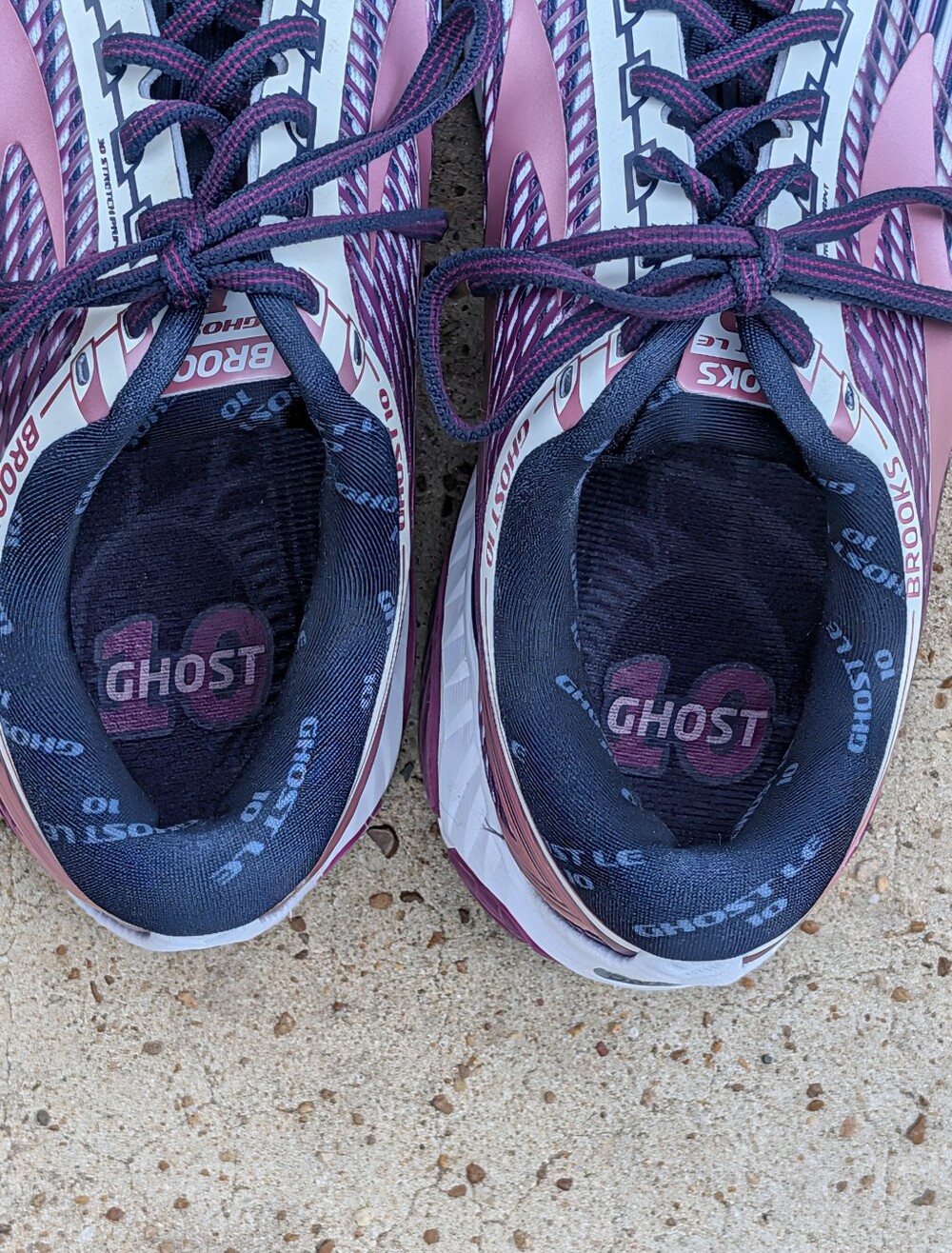 Brooks Ghost LE 10 Sneakers Women Size 9.  Excellent Pre-Owned Condition. - Picture 5 of 14